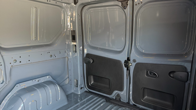Renault Trafic Swb Diesel SL30 Blue dCi 130 Advance [Safety] Van - Image 14